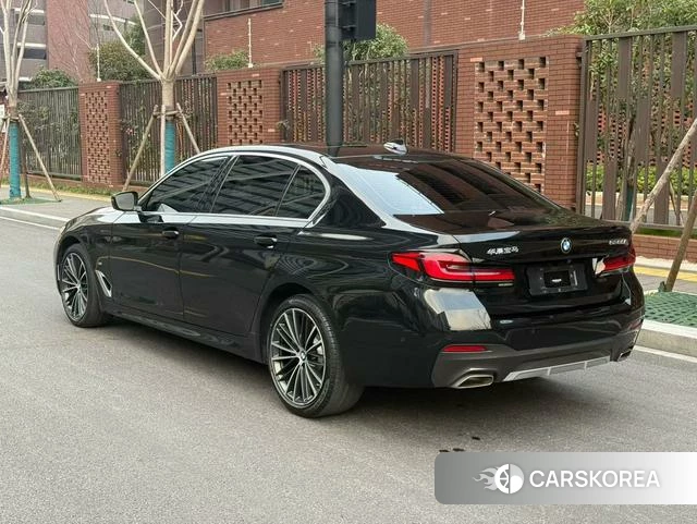 BMW 5 series 2021 Черный из Китая, фото 2