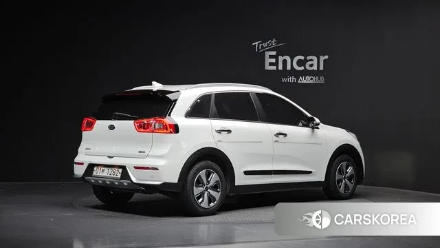 Kia Niro id 3505190 из Кореи 12