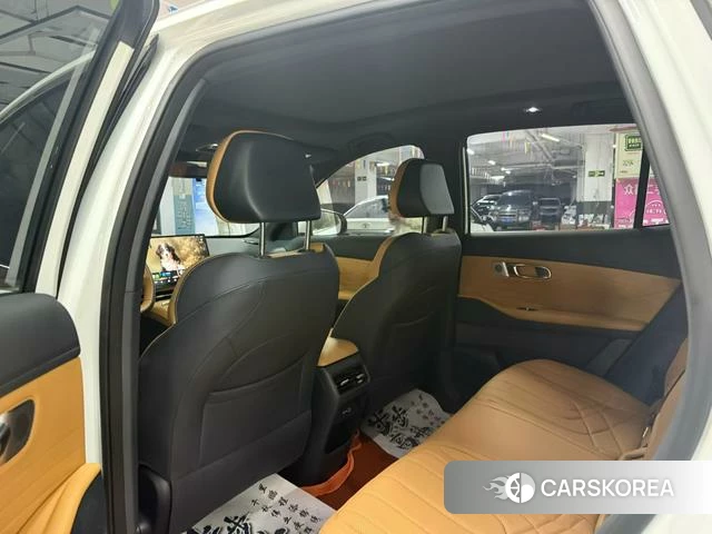 Geely Galaxy Galaxy Starship 7 EM-i 2025 Белый из Китая, фото 2