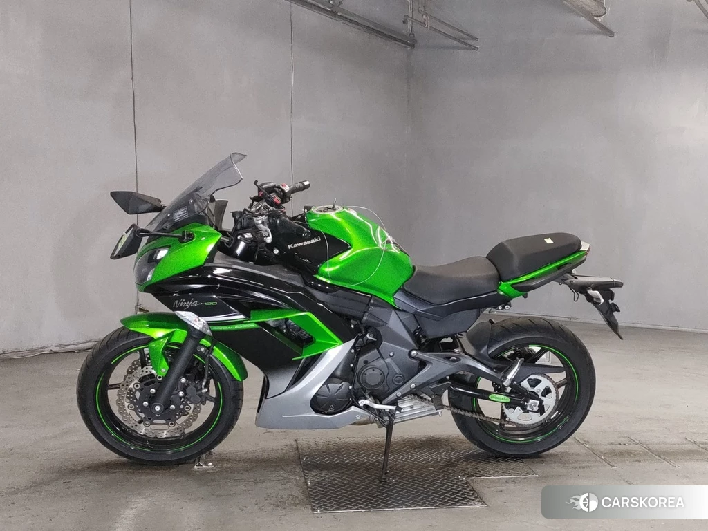 Проданный Kawasaki NINJA 400 2016 из Японии, фото 2