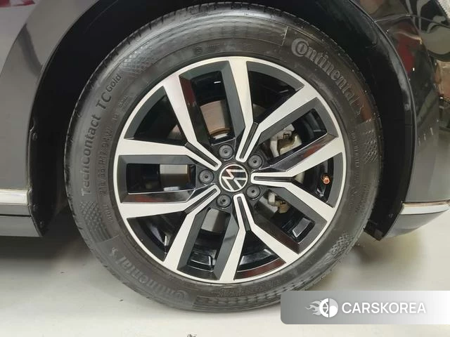 Volkswagen Magotan id 4290499 из Китая 12