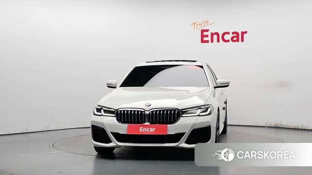 BMW 5 Series (G30) id 4899871 из Кореи 12