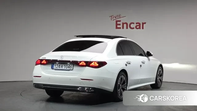 Mercedes-Benz E-Class W214 id 3734196 из Кореи 12