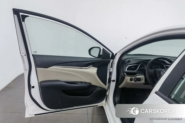 Buick Yinglang id 4212397 из Китая 12