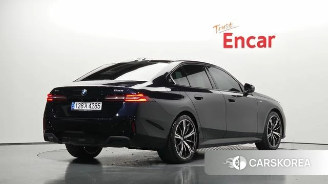 BMW 5 Series (G60) id 4739437 из Кореи 12