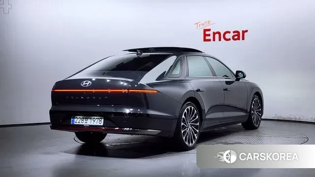 Hyundai Grandeur Hybrid (GN7) id 2979272 из Кореи 8