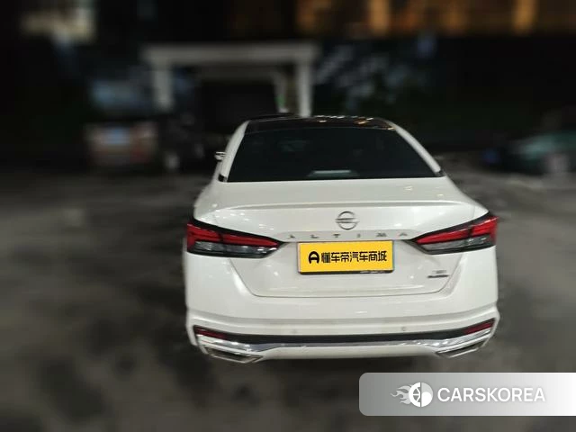 Nissan Teana 2023 Белый из Китая, фото 2