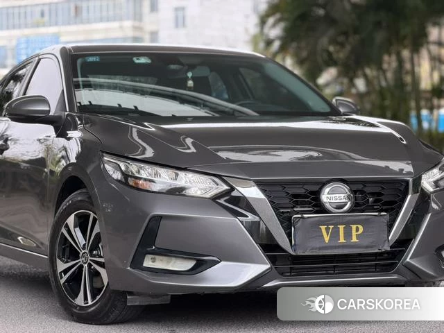 Nissan Xuan Yi 2022 Темно-серый из Китая, фото 4