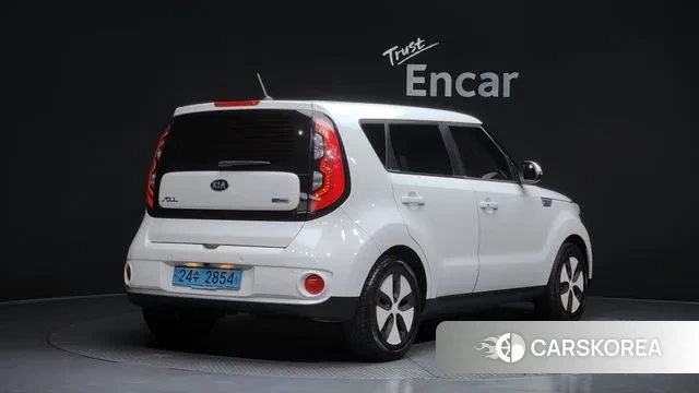 Kia Soul EV id 3612690 из Кореи 12
