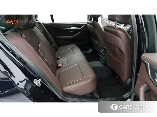 BMW 5 series 2021 Черный из Китая, фото 2