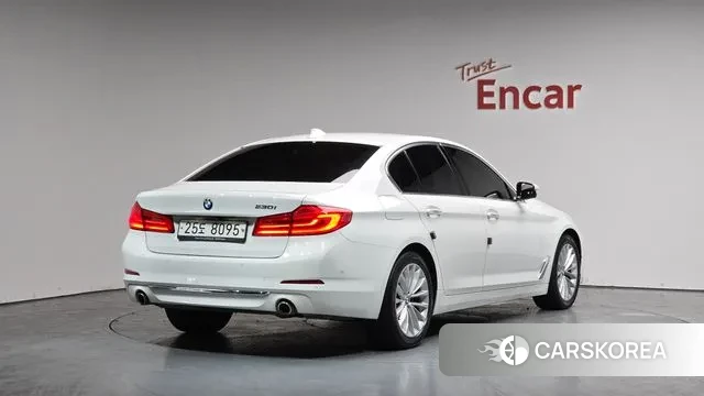 BMW 5 Series (G30) id 3773194 из Кореи 12