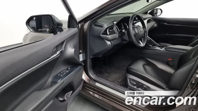 Toyota Camry (XV70) id 2660219 из Кореи 12