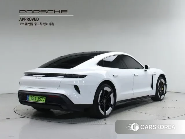 Porsche Taycan id 3377122 из Кореи 12