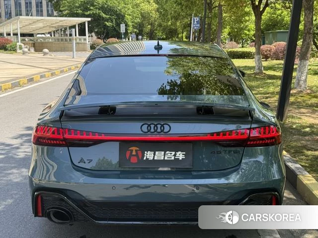 Audi A7 2021 Зеленый из Китая, фото 2