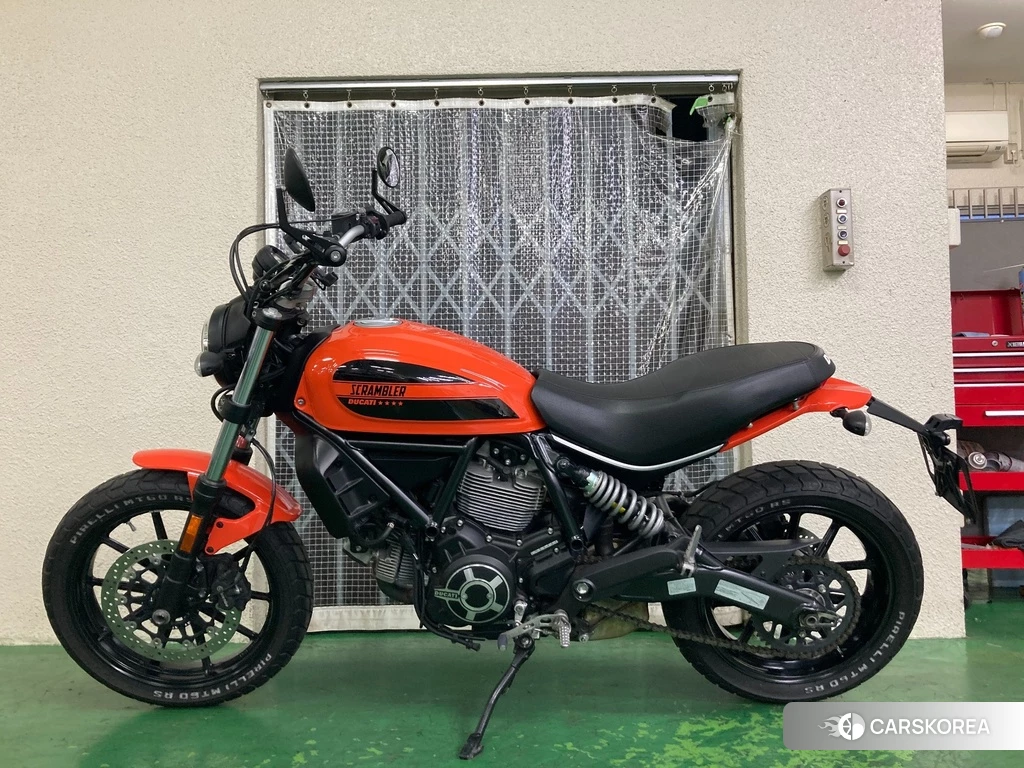 Проданный Ducati SCRAMBLER SIXTY2 2017 из Японии, фото 2