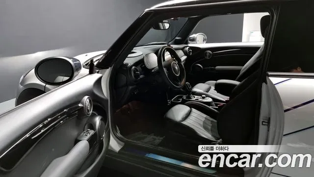 Mini Cooper S id 2595981 из Кореи 12