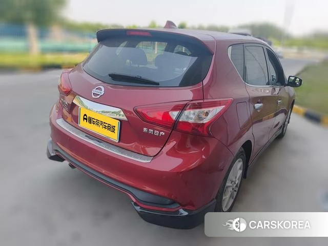 Nissan TIIDA 2021 Красный из Китая, фото 2