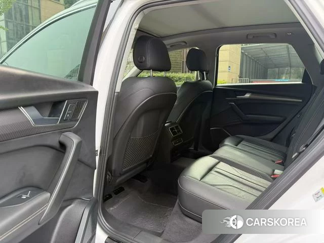 Audi Q5L 2021 Белый из Китая, фото 3