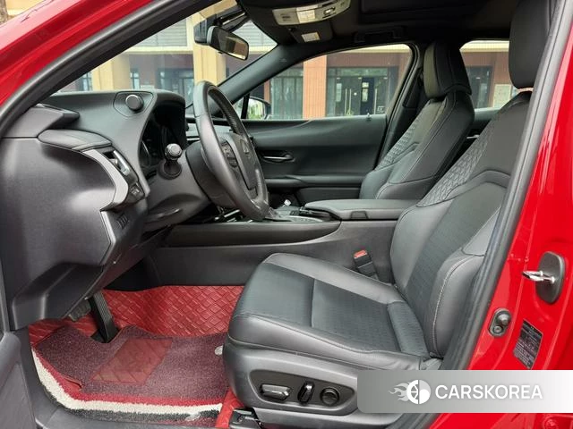 Lexus UX 2022 Красный из Китая, фото 2
