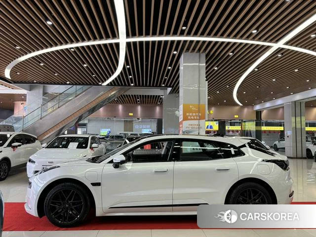 Extremely krypton ZEEKR 001 2026 Белый из Китая, фото 2