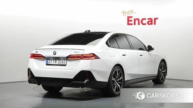 BMW 5 Series (G60) id 4607591 из Кореи 12