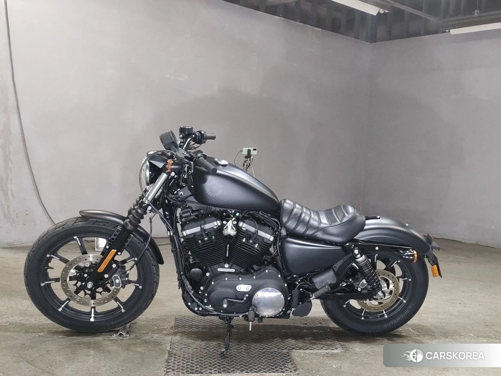 Проданный Harley-Davidson Sportster XL883N 2019 из Японии, фото 2