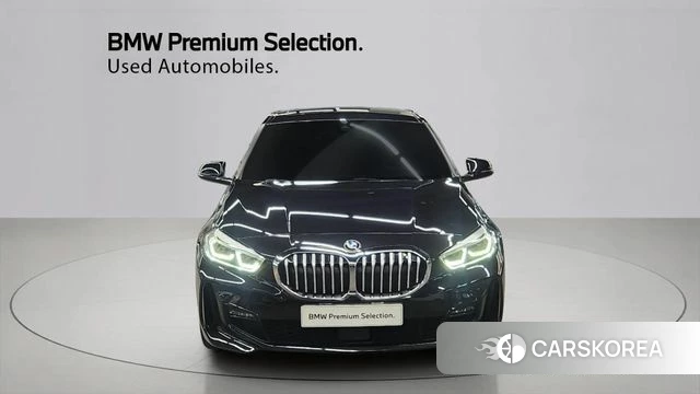 BMW 1 Series (F40) 2023 Черный из Кореи, фото 2