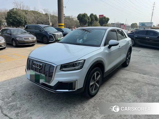 Audi Q2L e-tron 2021 Белый из Китая, фото 2