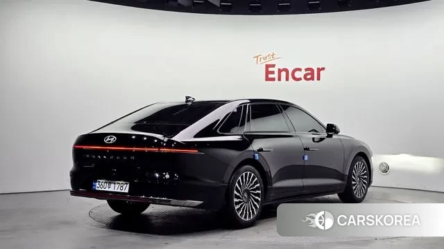 Hyundai Grandeur (GN7) id 3599480 из Кореи 12