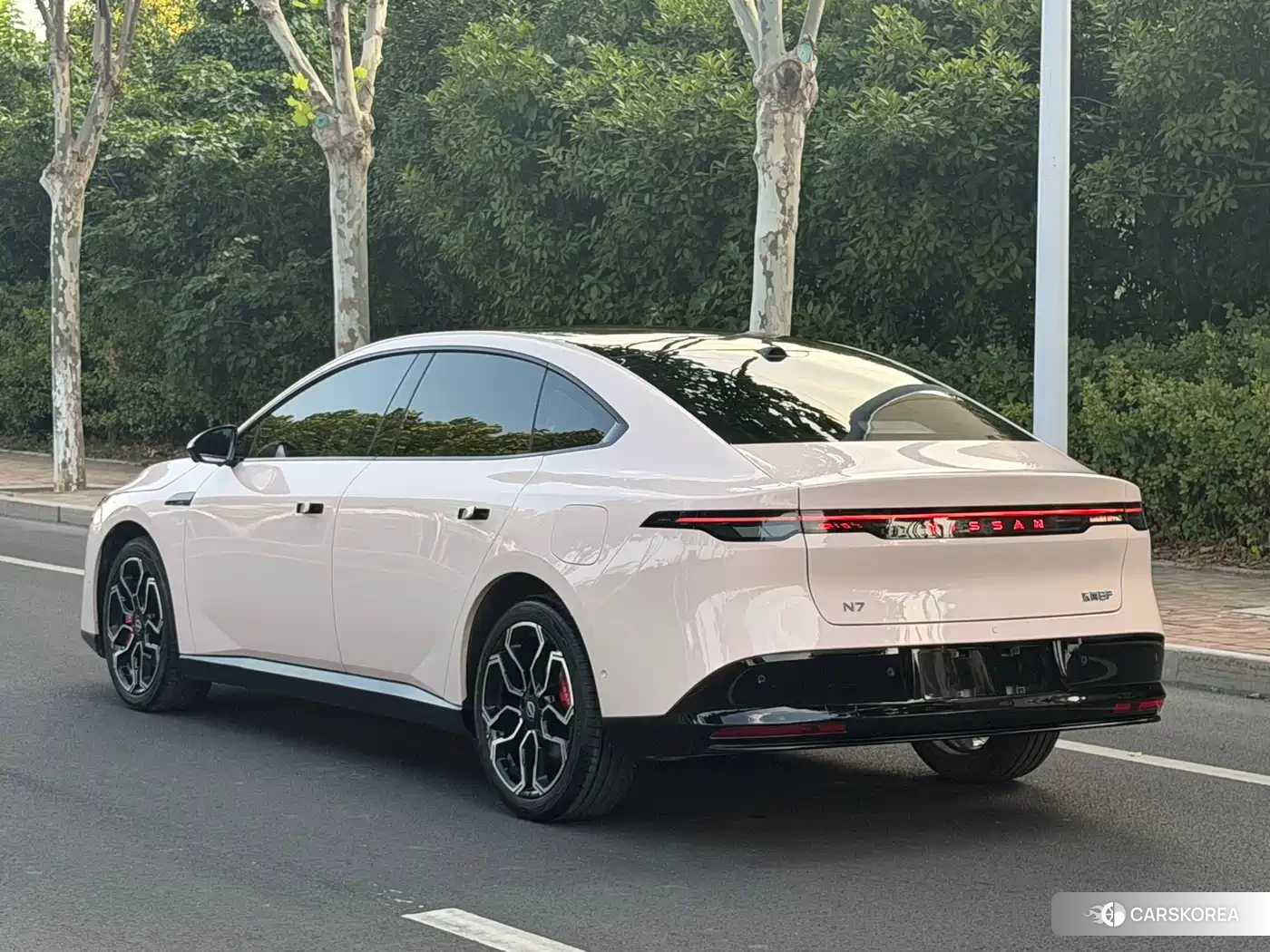 Nissan N7 2025 Белый из Китая, фото 2
