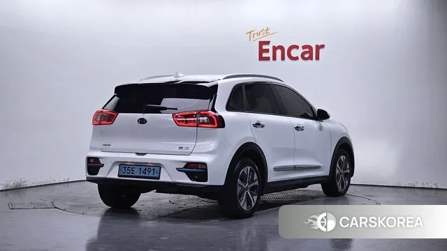 Kia Niro EV id 3422060 из Кореи 12
