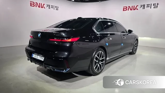 BMW 7 Series (G70) id 3393943 из Кореи 12