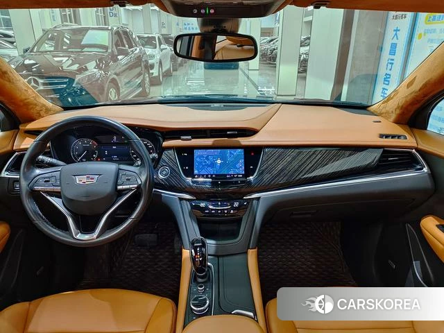 Cadillac XT6 2021 Черный из Китая, фото 2