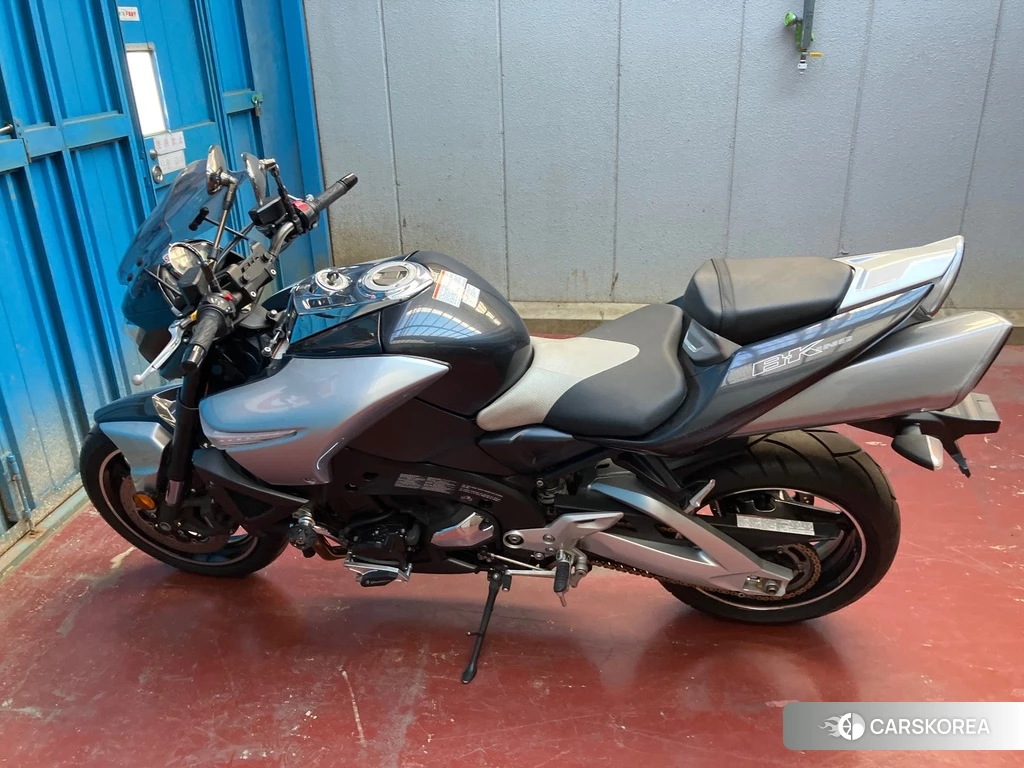 Проданный Suzuki GSX 1300 BK (B-KING) 2010 из Японии, фото 2