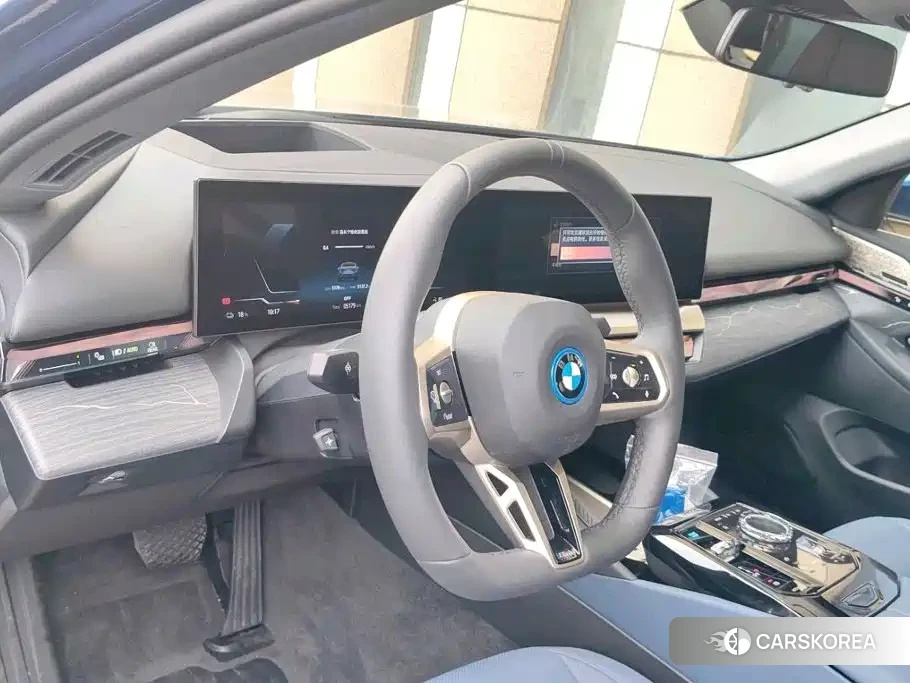 BMW i5 2025 Синий из Китая, фото 5
