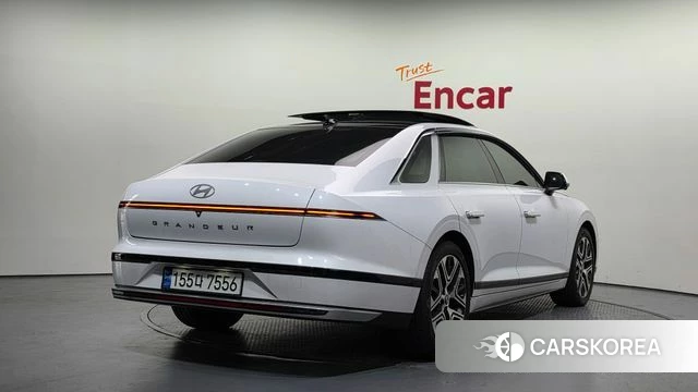 Hyundai Grandeur (GN7) id 3793715 из Кореи 12