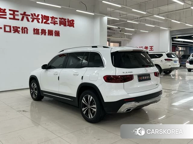 Mercedes-Benz GLB 2024 Белый из Китая, фото 3