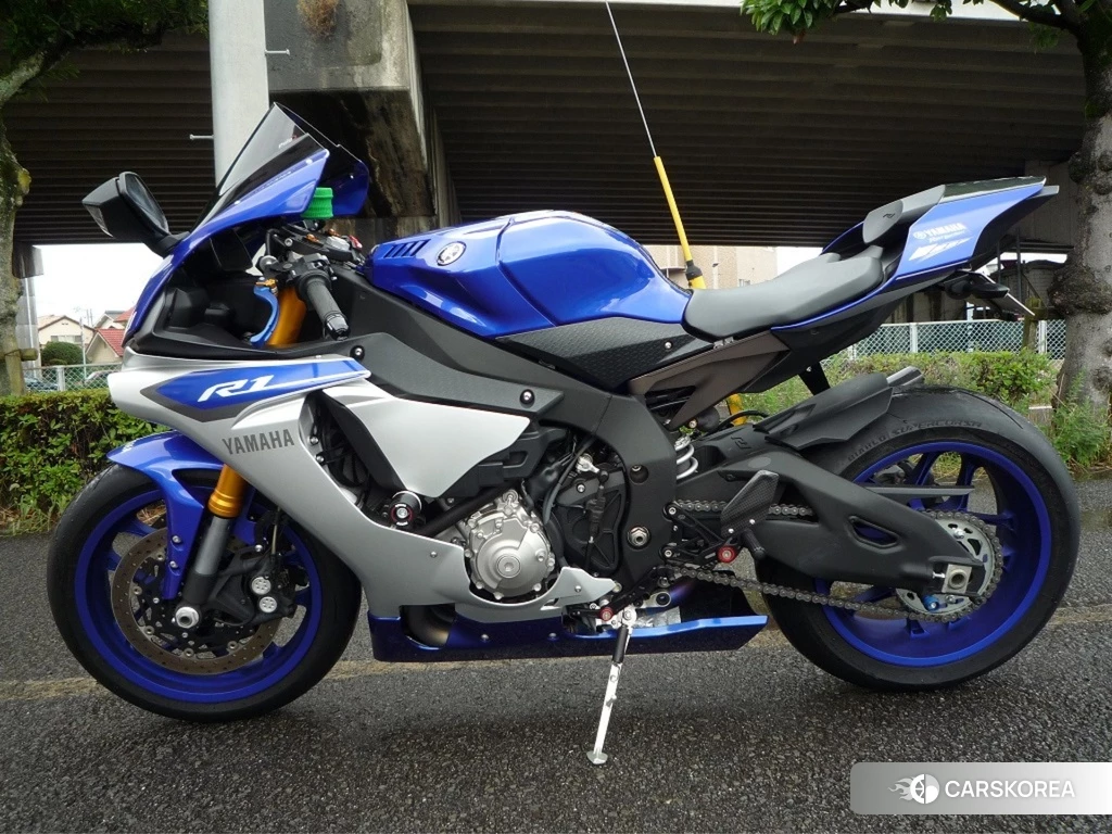 Проданный Yamaha YZF-R1 2015 из Японии