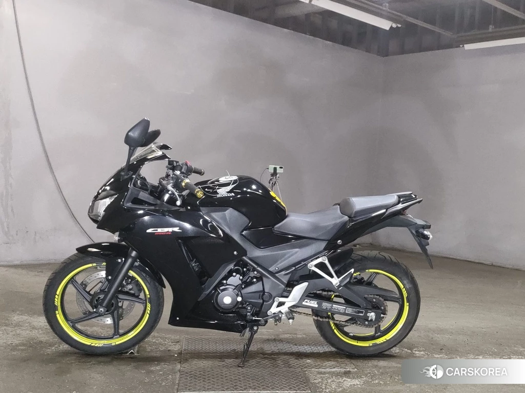 Проданный Honda CBR250R 2015 из Японии, фото 2