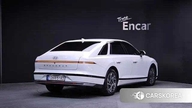 Hyundai Grandeur (GN7) id 3739940 из Кореи 12