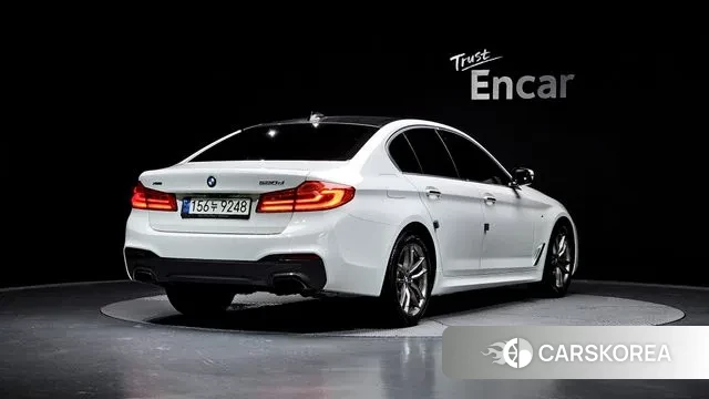 BMW 5 Series (G30) id 3233965 из Кореи 12