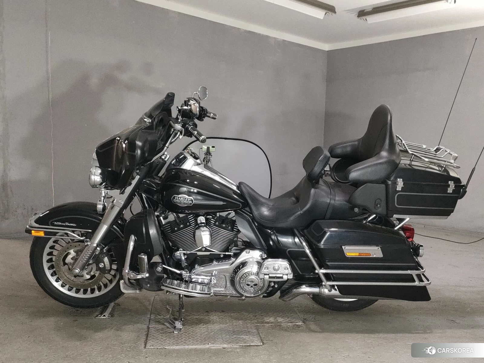 Harley-Davidson Electra Glide FLHTCU1580 2010 из Японии