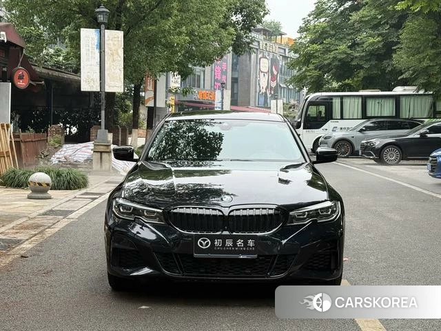 BMW 3 series 2022 Черный из Китая, фото 2