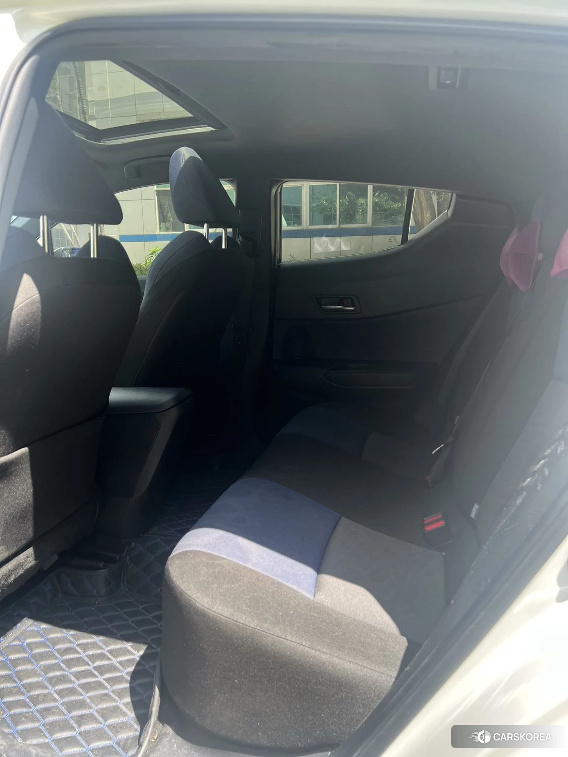 Toyota C-HR EV id 4499128 из Китая 7