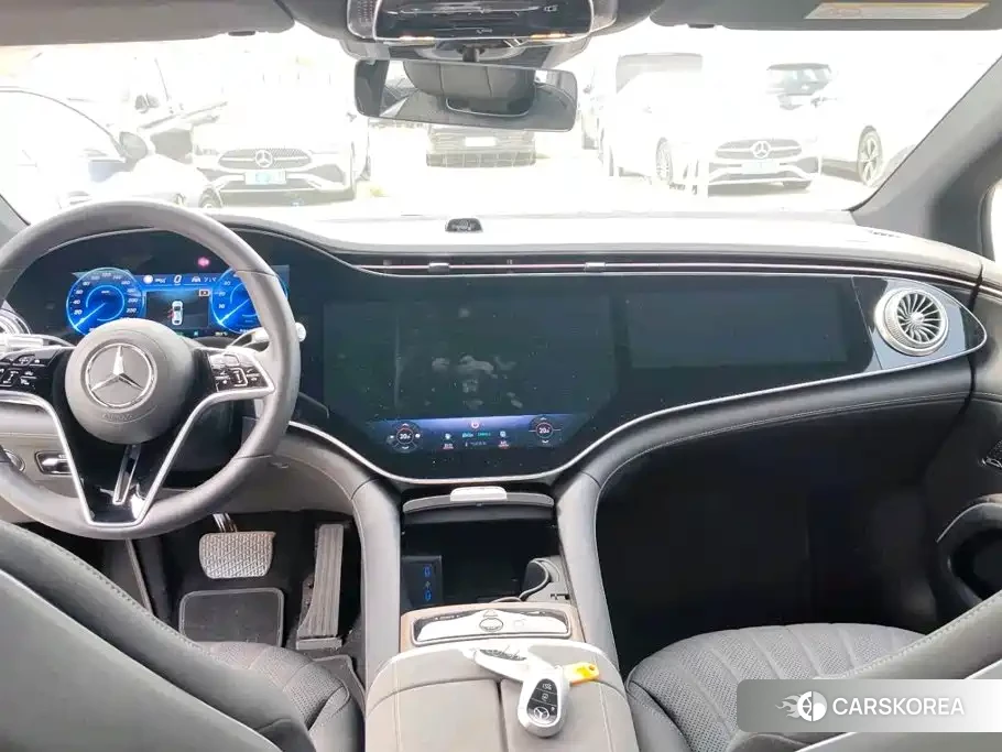 Mercedes-Benz EQS 2024 Silver/gray из Китая, фото 2