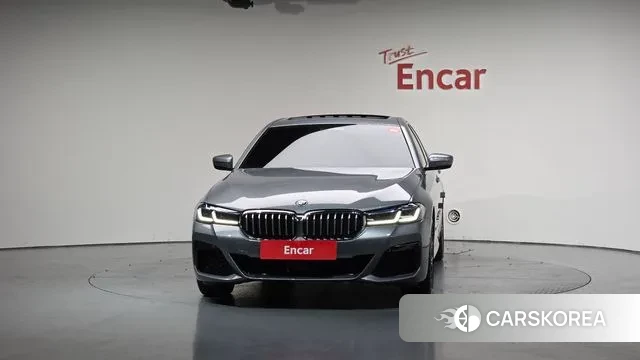 BMW 5 Series (G30) id 3432391 из Кореи 12