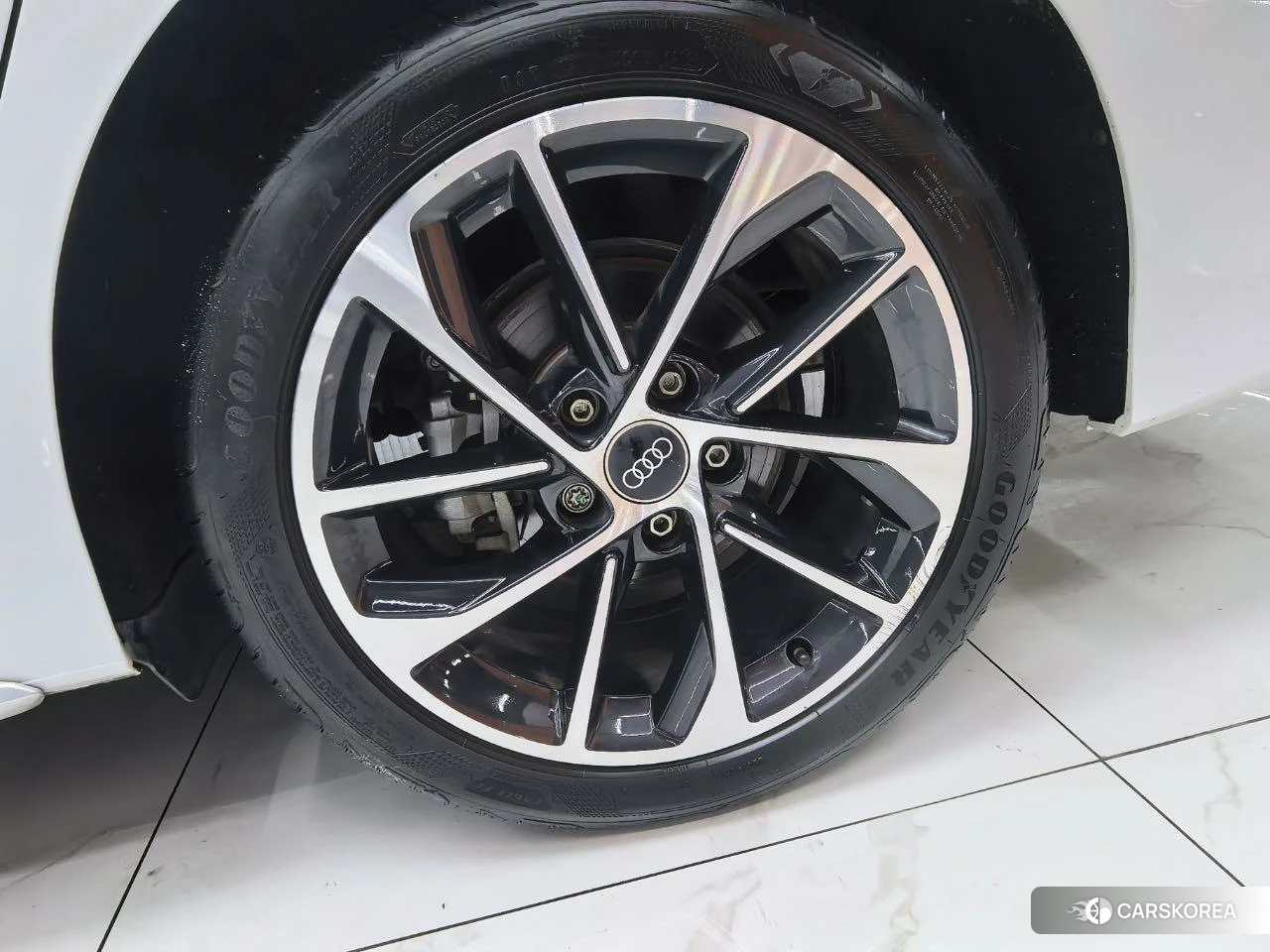 Audi A3 id 4486220 из Китая 12