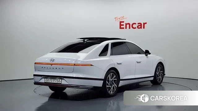 Hyundai Grandeur (GN7) id 3477934 из Кореи 12