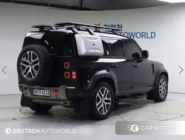 Land Rover Defender (L663) 2024 Черный из Кореи, фото 2