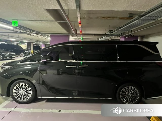 Lexus LM Second Generation 2025 Черный из Кореи, фото 2